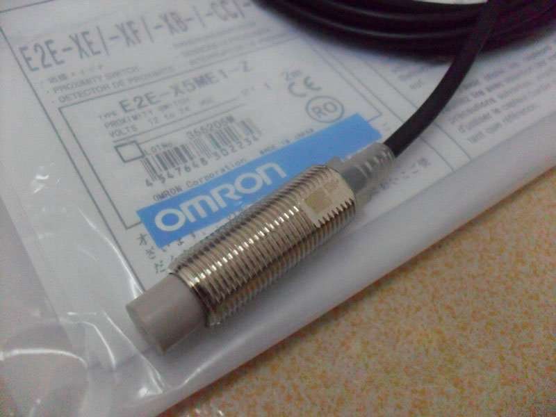 E2E-X5ME1 2M Cảm biến tiệm cận Omron