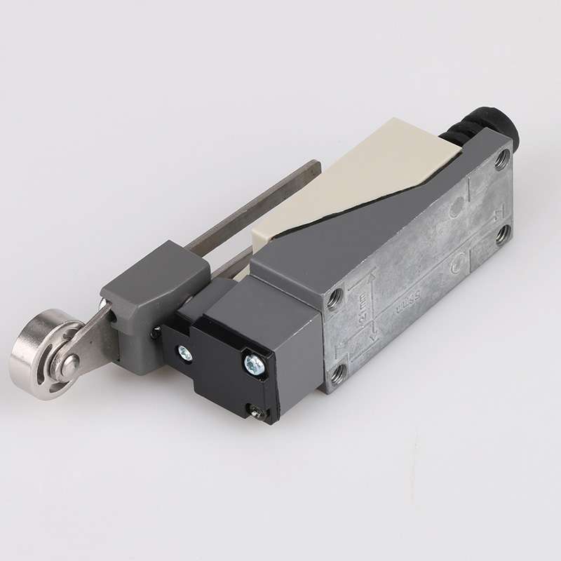 D4V-8108SZ-N Công tắc hành trình Omron 1 D4V 8108SZ N