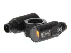 E3FA-TP22 Cảm biến quang Omron M18