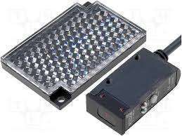 E3S-AR31 2M Cảm biến quang cỡ vừa Omron 1 E3S AR31