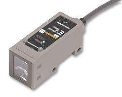 E3S-CR11 2M Cảm biến quang chống nước-dầu Omron