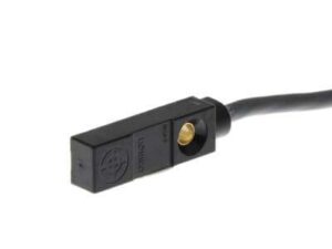 TL-W1R5MC1 2M Cảm biến tiệm cận dẹt Omron