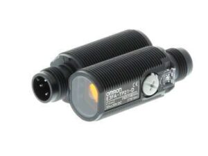 E3FA-TN21 Cảm biến quang Omron M18