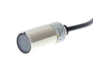 E3FB-RP11 2M Cảm biến quang Omron M18