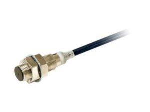 Cảm biến tiệm cận E2E NEXT series Omron E2E-X6B212 2M